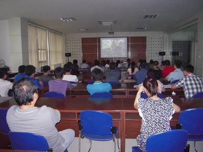 山東宏康機(jī)床 安全教育201806.jpg